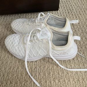 APL techloom phantom sneakers